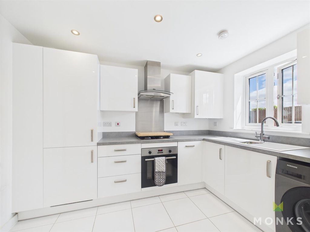 Property photo 3 of 15 Cam01520G0-Pr0232-Still001.Jpg