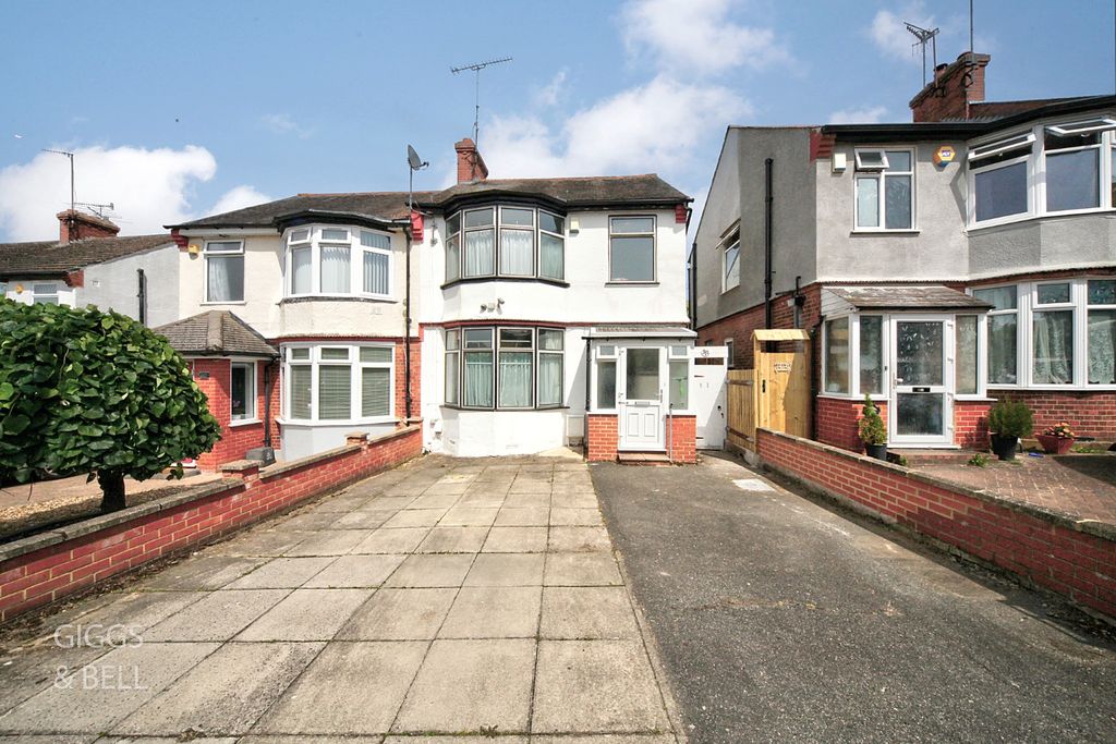 Property photo 1 of 16 4410590