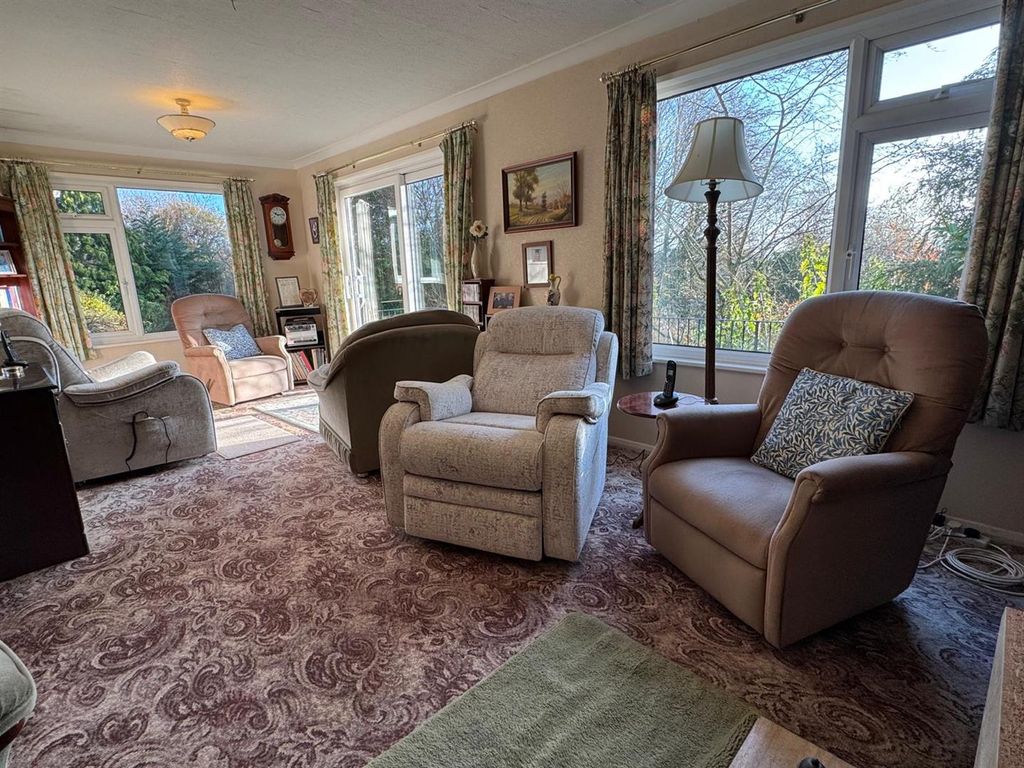 Property photo 3 of 22