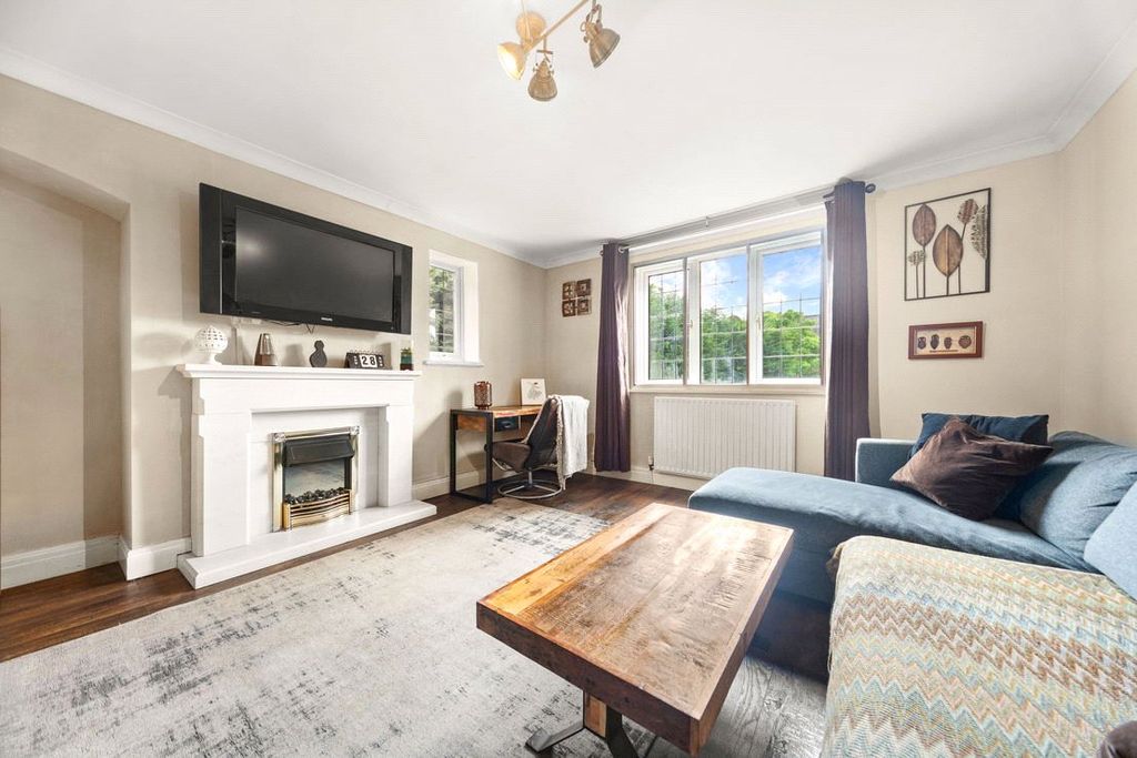 Property photo 3 of 15 Picture No. 44