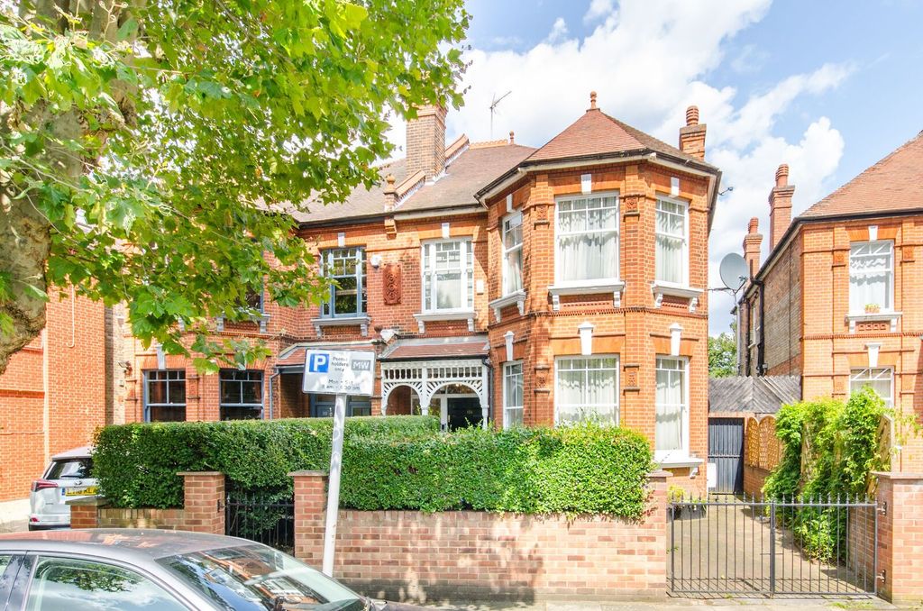 Property photo 2 of 17