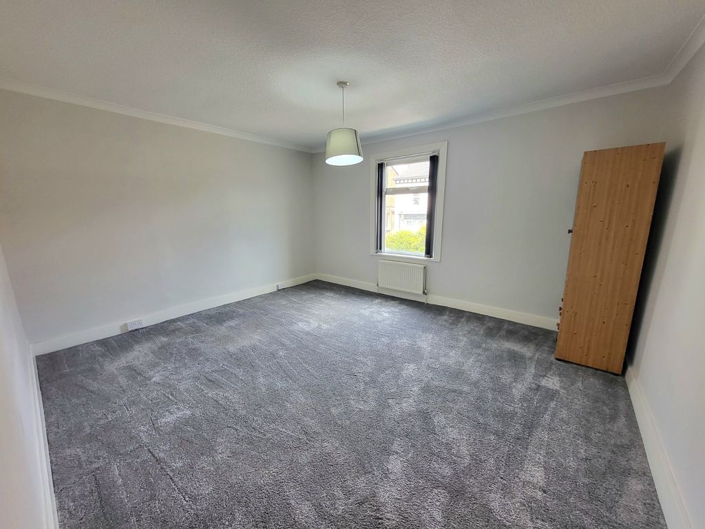 Property photo 3 of 14 Picture No. 10