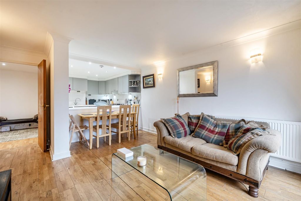 Property photo 2 of 16 1415137-11-69974113A0Fcd.Jpg