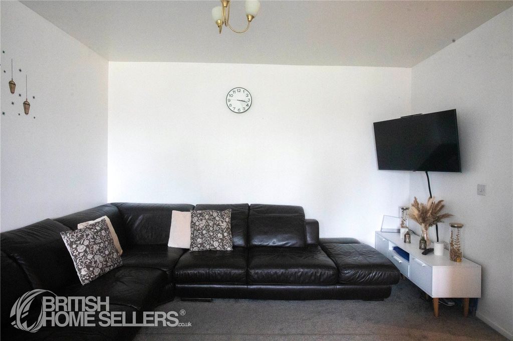 Property photo 2 of 12 2