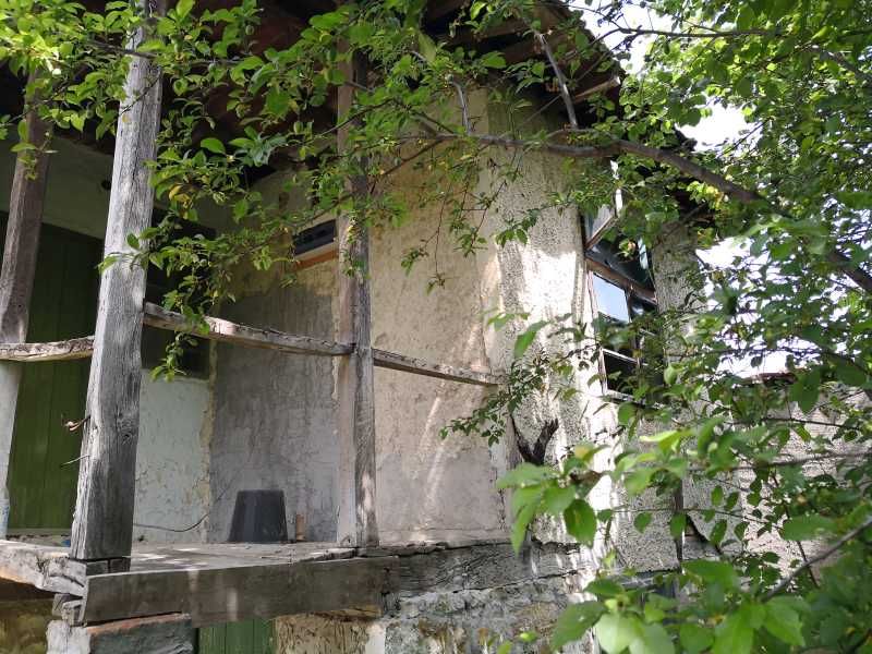Property photo 1 of 5