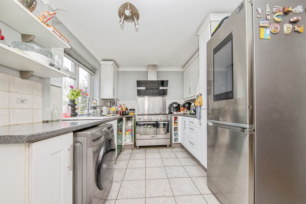 Property photo 3 of 23