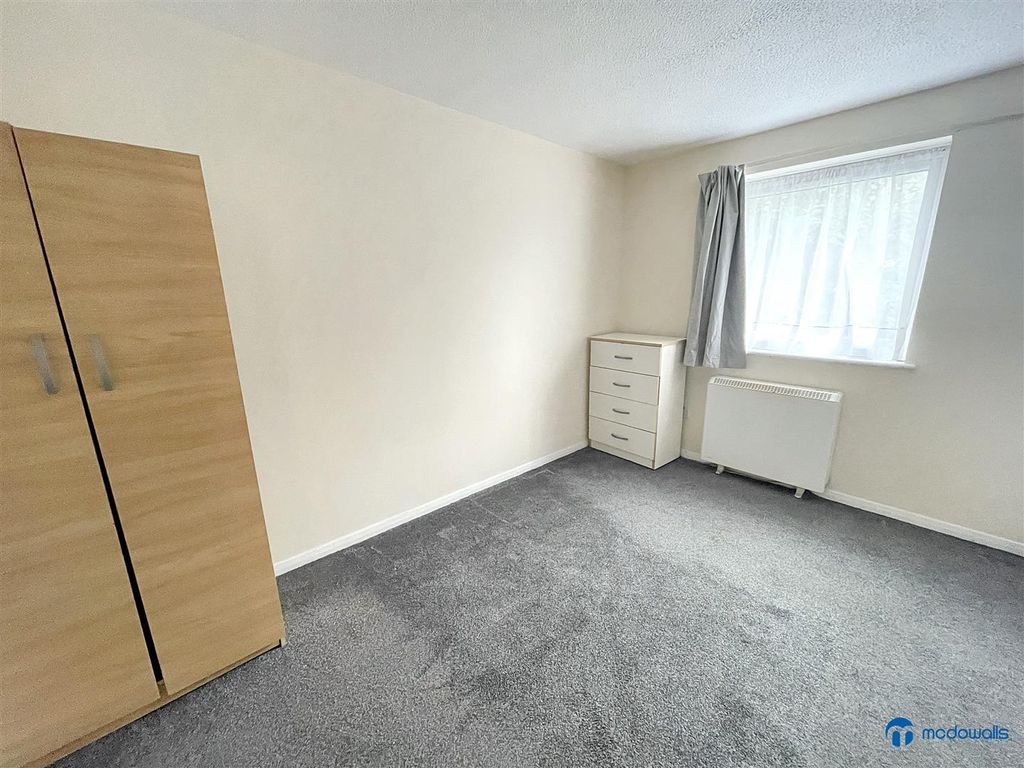 Property photo 3 of 11 Img_2619.Jpg