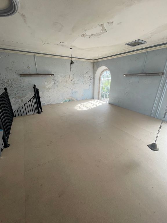 Property photo 3 of 4