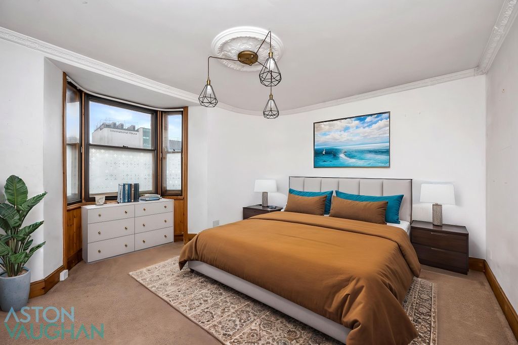 Property photo 3 of 13 4670402