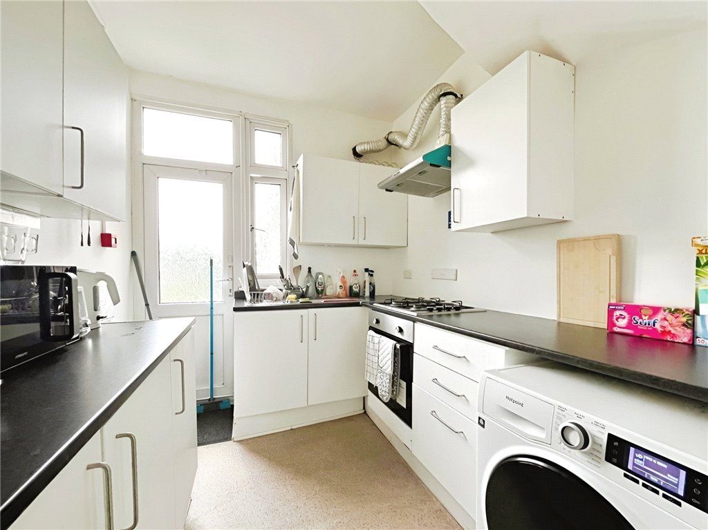 Property photo 2 of 4 Kitchen