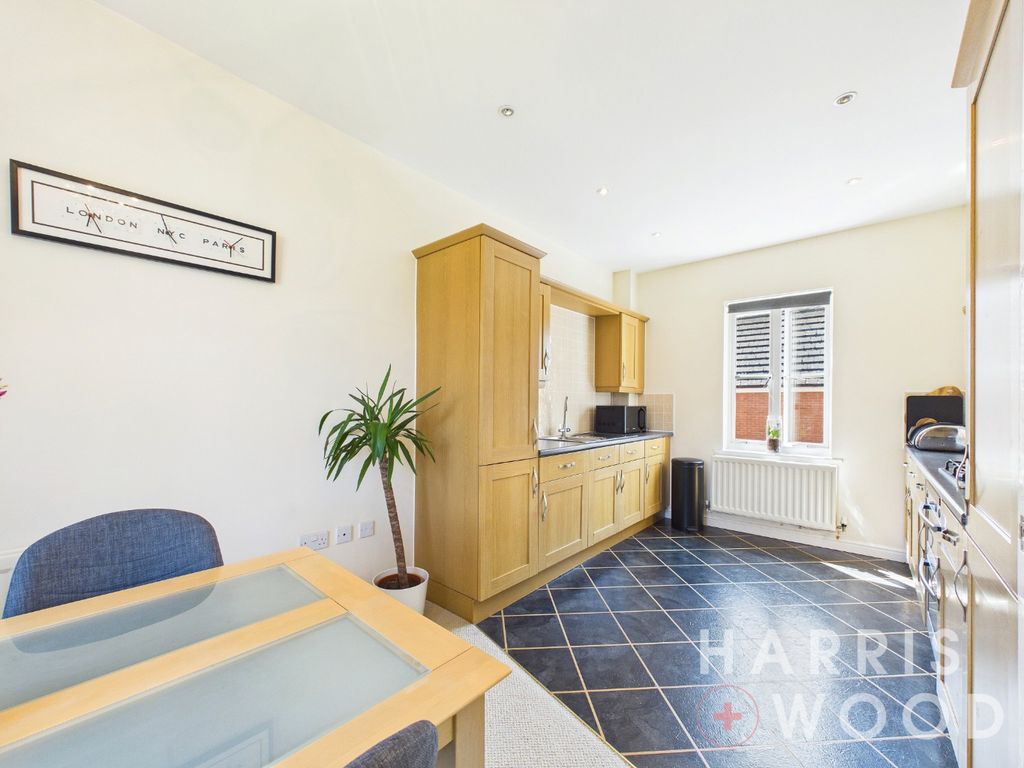 Property photo 2 of 39 5221012