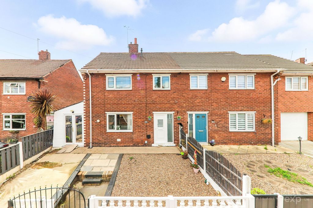 Property photo 1 of 27