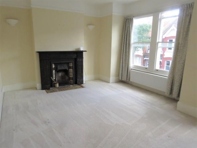 Property photo 3 of 8