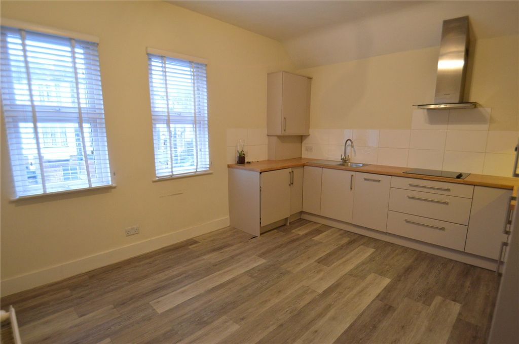Property photo 2 of 10 Picture No. 02