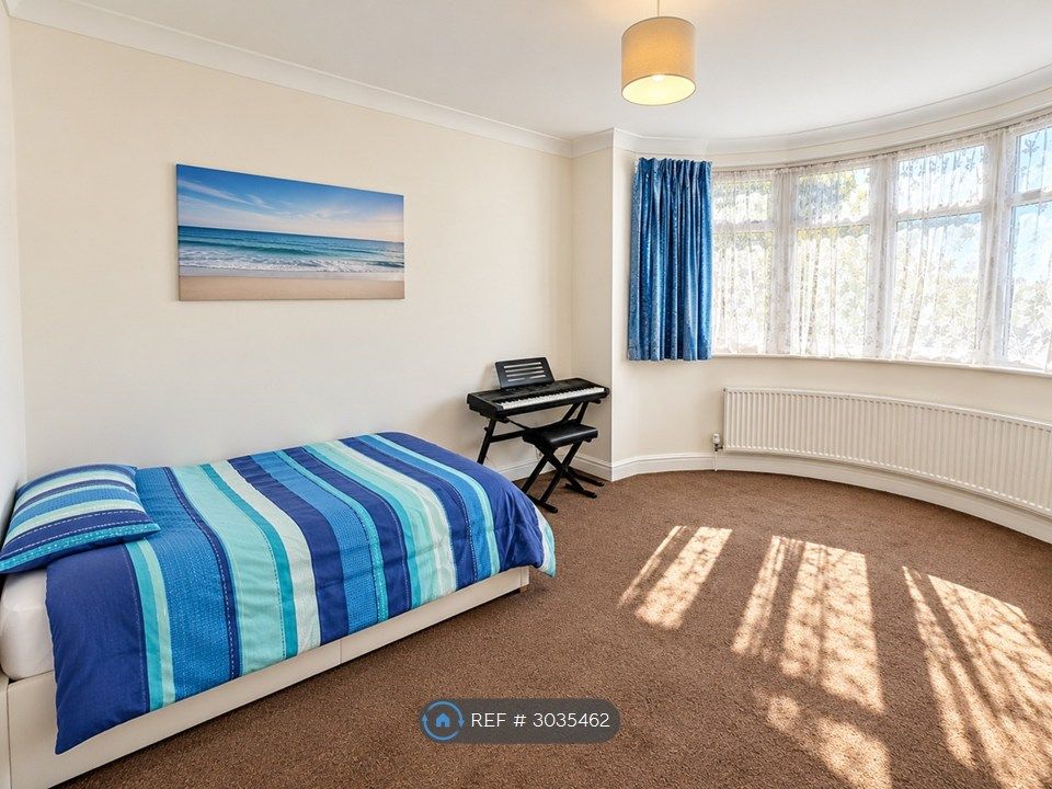 Property photo 3 of 5