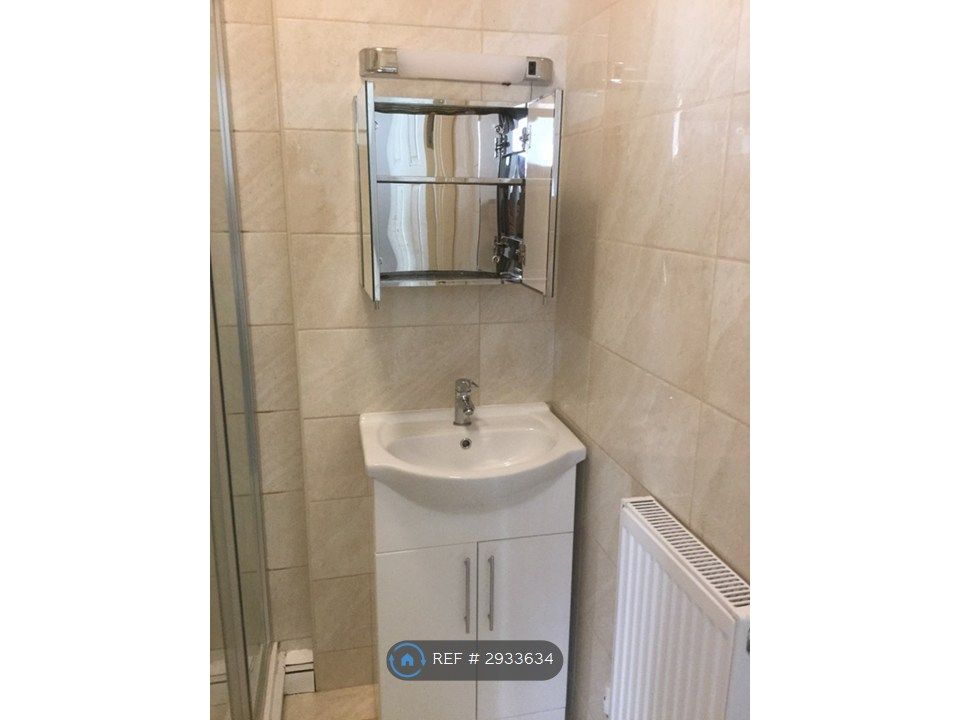 Property photo 3 of 3