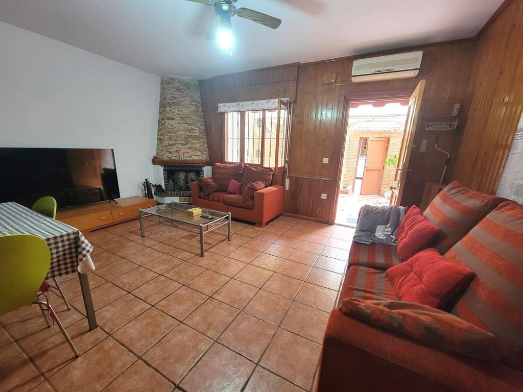 Property photo 3 of 37
