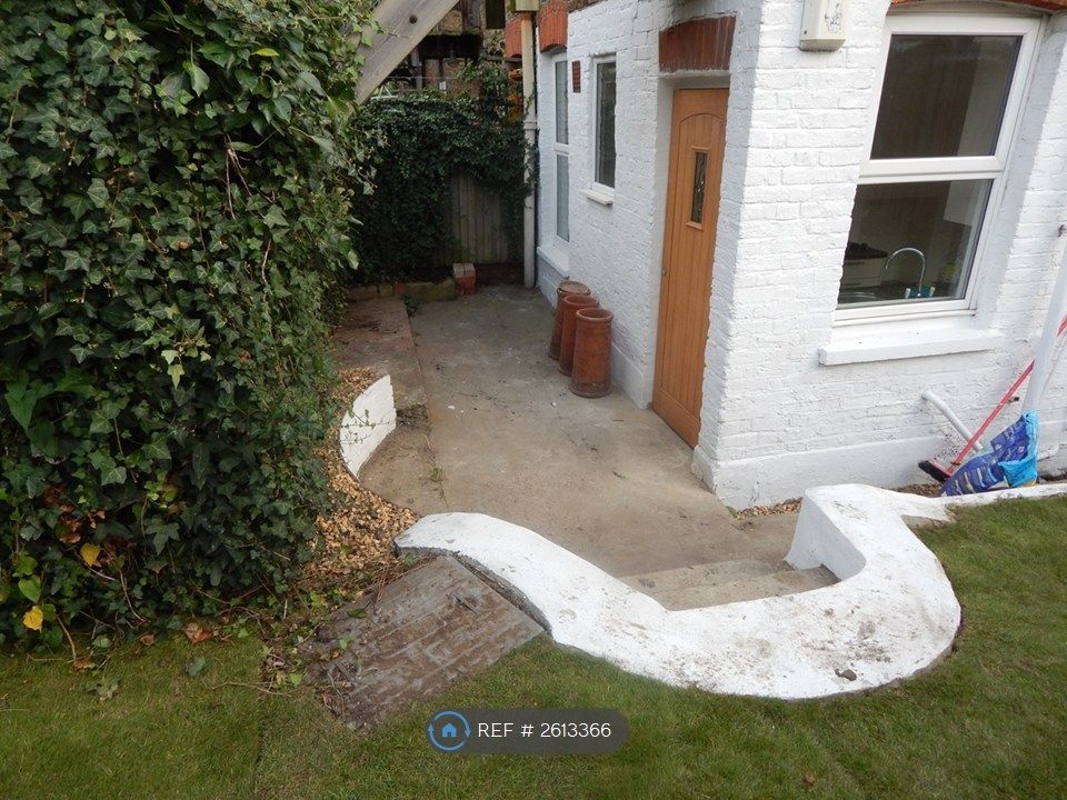 Property photo 3 of 8