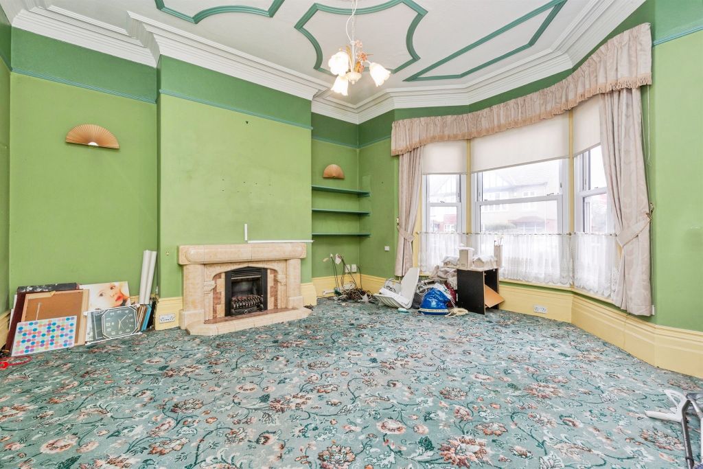 Property photo 2 of 19