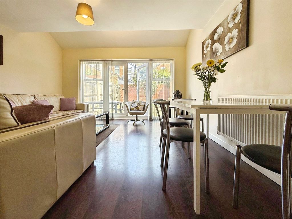 Property photo 3 of 13 Picture No. 08