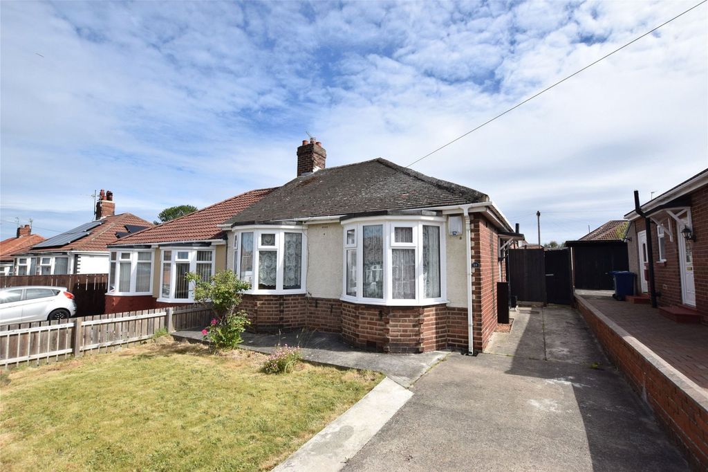 Property photo 1 of 8 External