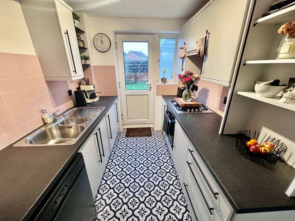 Property photo 3 of 17