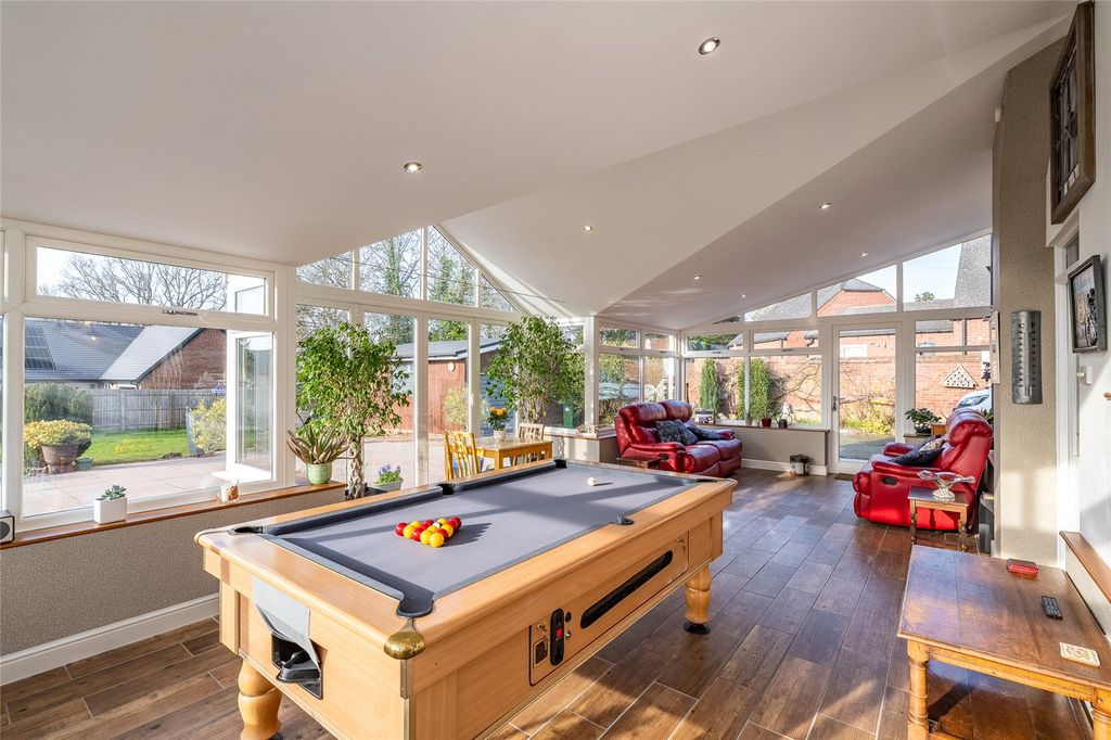 Property photo 2 of 60 Picture No. 08