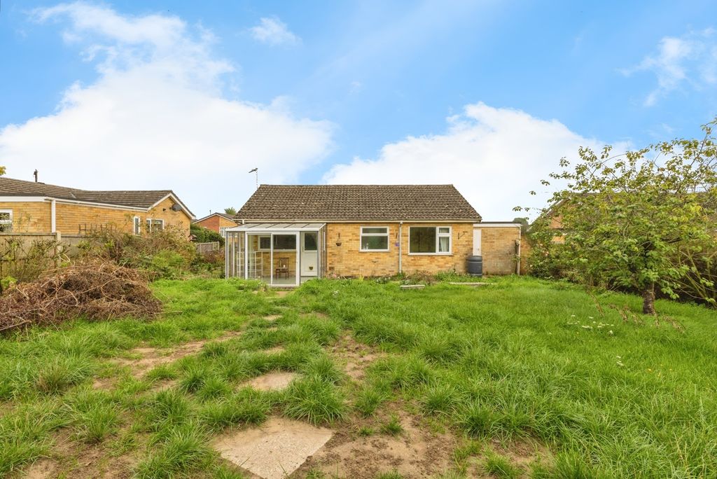 Property photo 2 of 11 Photo