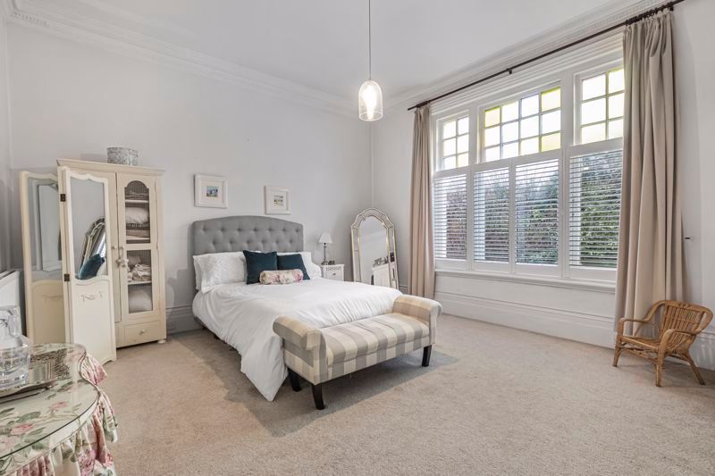 Property photo 2 of 17 Master Bedroom