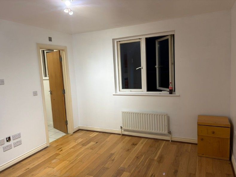 Property photo 3 of 7