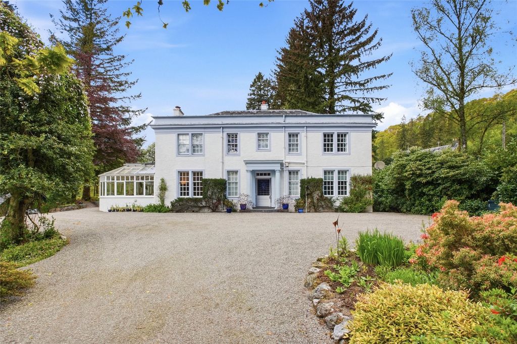 Property photo 2 of 40 Dundarroch