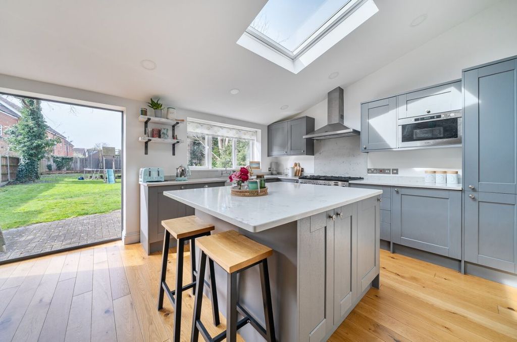 Property photo 2 of 22