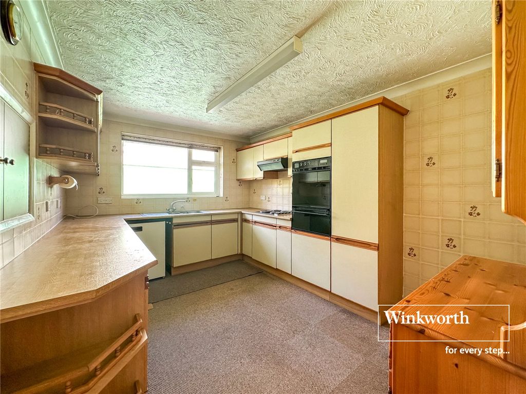 Property photo 2 of 17 Picture No. 22