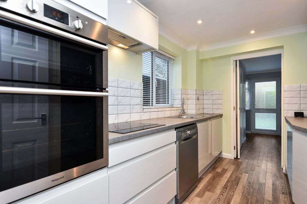 Property photo 3 of 41 Picture No. 12