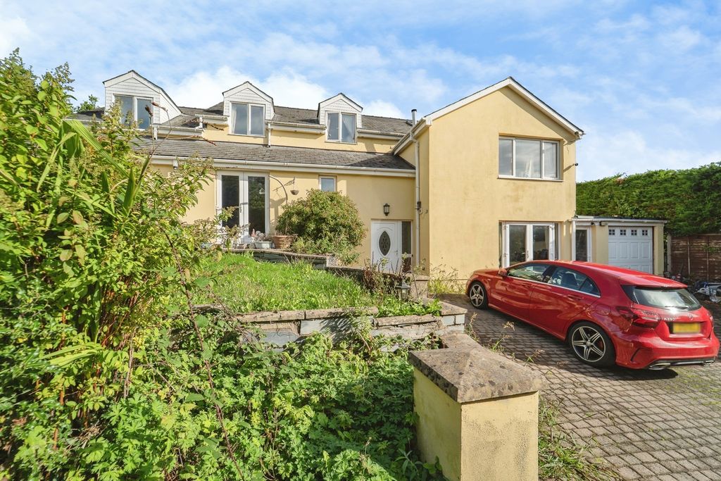 Property photo 1 of 20 Pbox-Img.Jpg