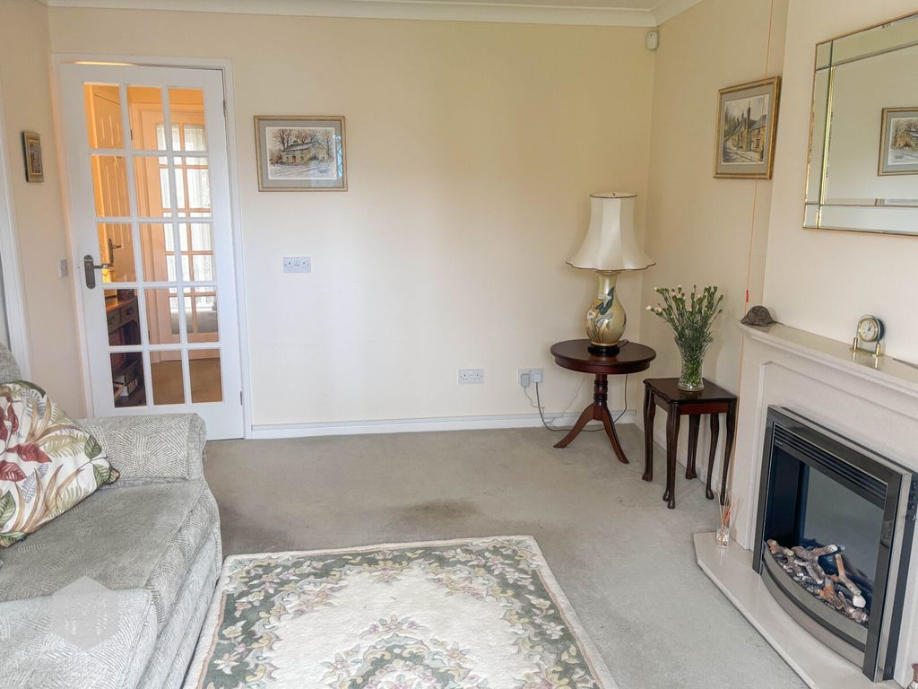 Property photo 3 of 14 Picture No. 15