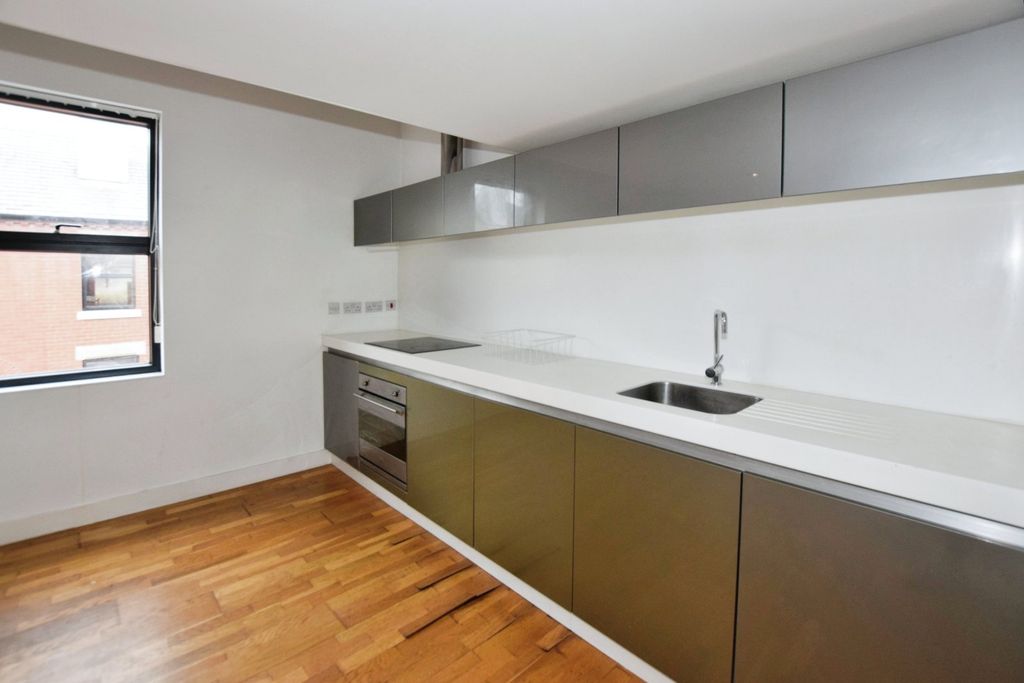 Property photo 1 of 14 Picture No. 11