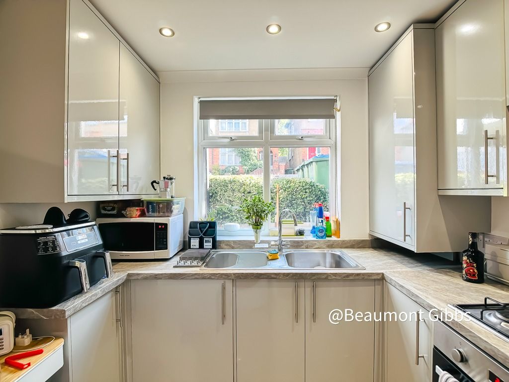 Property photo 3 of 11 2531865