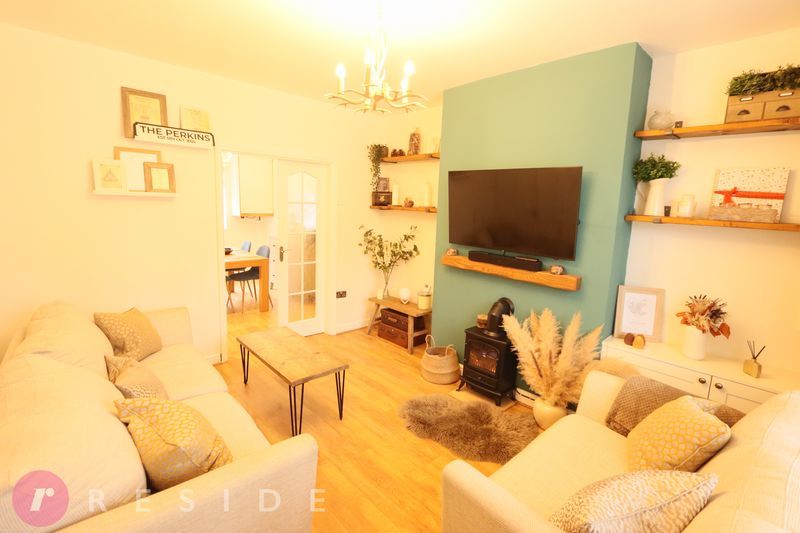 Property photo 2 of 12 Lounge