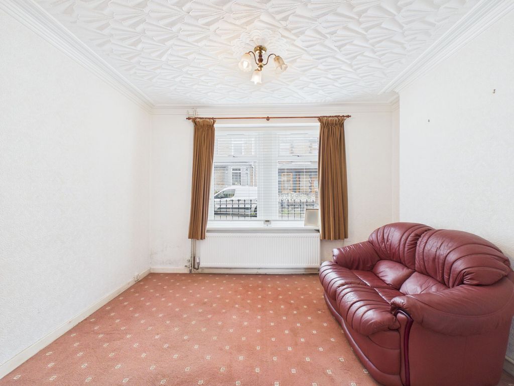 Property photo 3 of 27