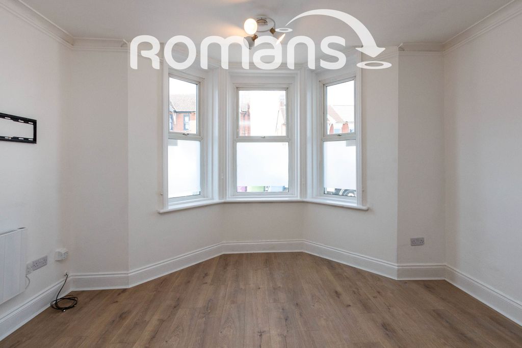 Property photo 3 of 7 Property Image