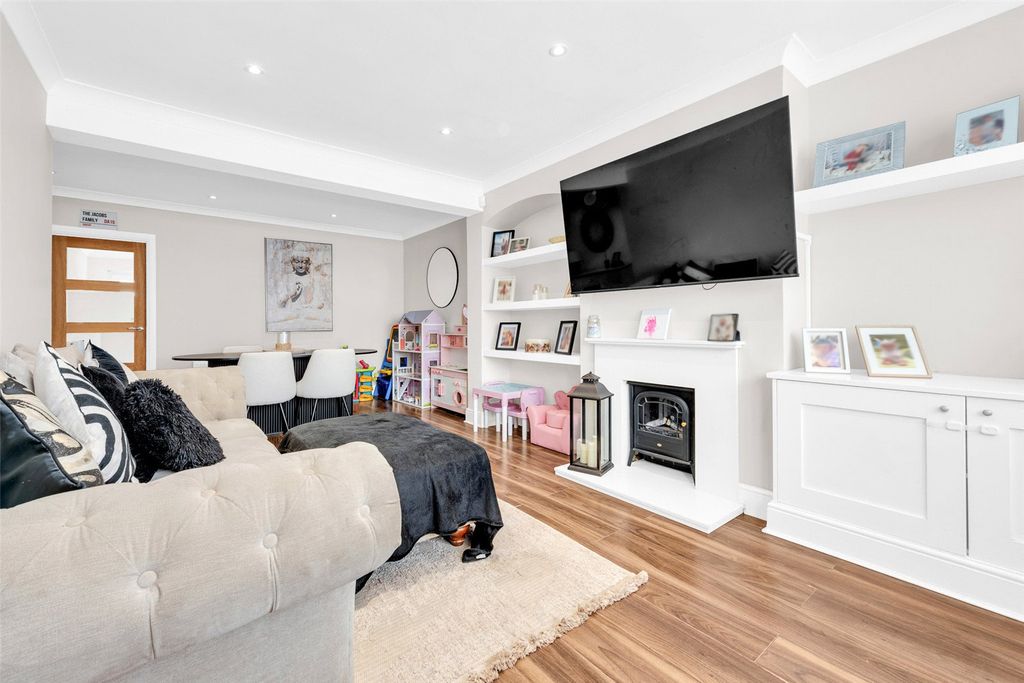 Property photo 2 of 16 Picture No. 09