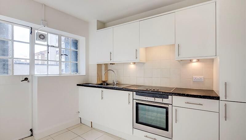 Property photo 3 of 7 Kitchen