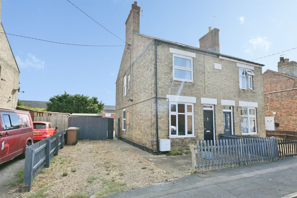 Property photo 1 of 12