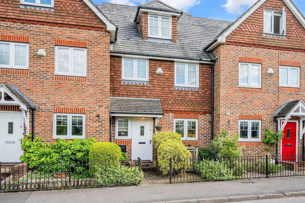 Property photo 1 of 19