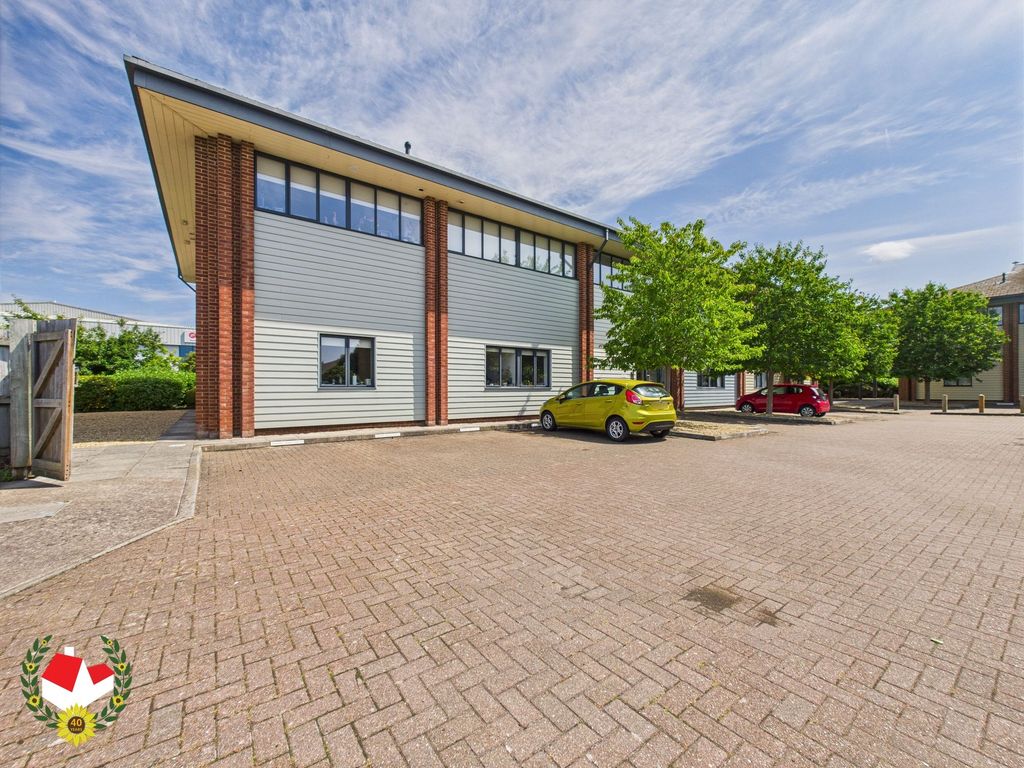 Property photo 1 of 8