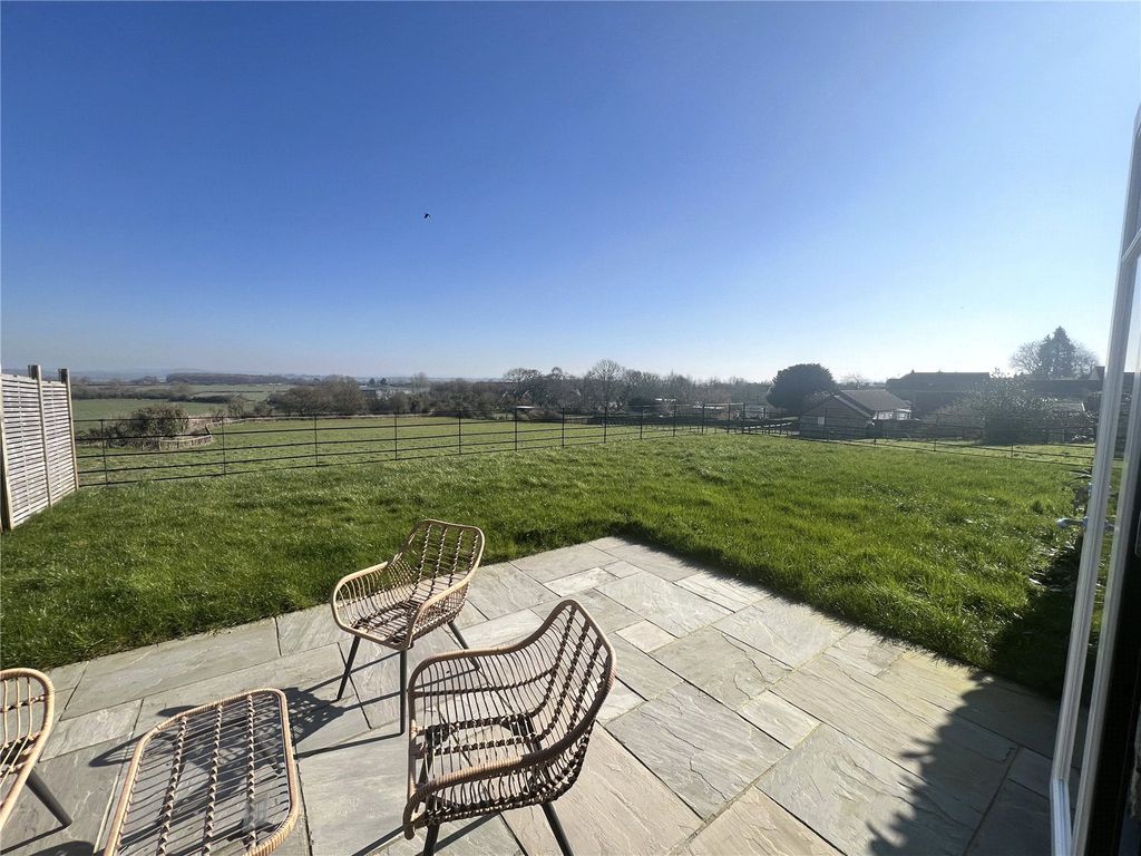 Property photo 3 of 13 Picture No. 37