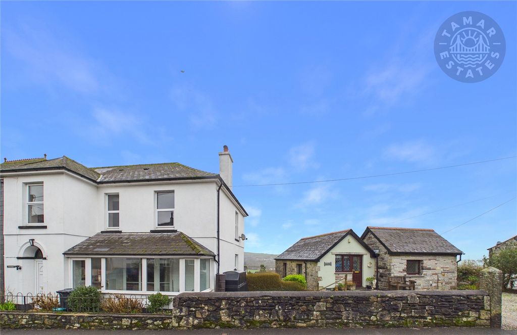 Property photo 1 of 26 Front Aspect