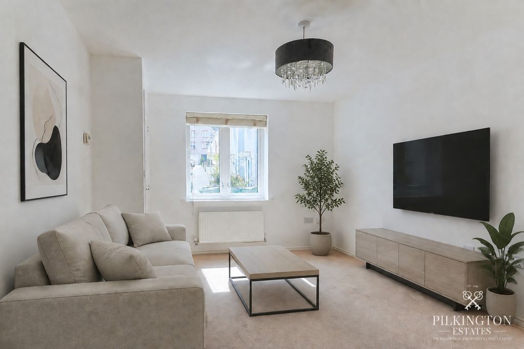 Property photo 2 of 18 5445901