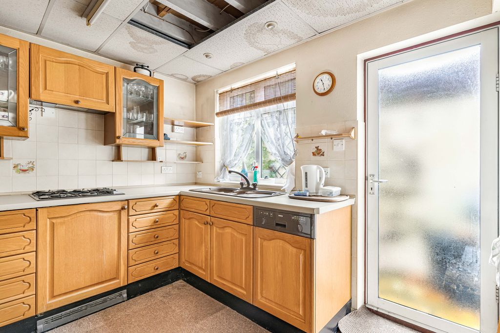 Property photo 2 of 20 12_66220